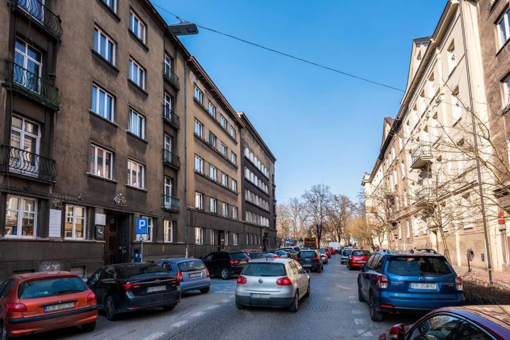 Апартаменты Studio Pomorska , Bezplatny Parking Краков Экстерьер фото