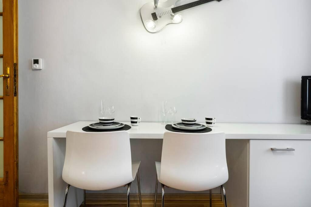 Апартаменты Studio Pomorska , Bezplatny Parking Краков Экстерьер фото
